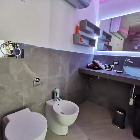 Flamma - In & Out Apartament *